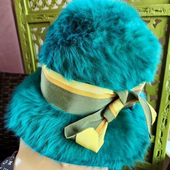 70s DACHETTES Lilly Dache Shag Fur Mod Green Ribbon Twiggy UNION Hat EUVC S - Picture 10 of 12